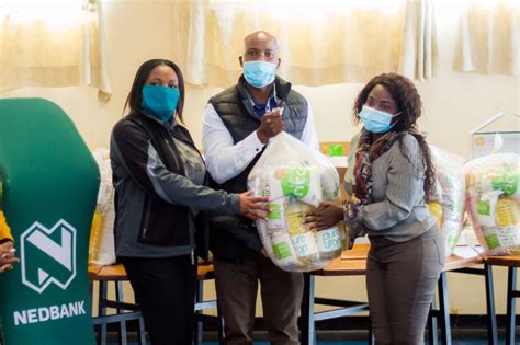 Nedbank Donates Food Hampers To Parirenyatwa Hospital Staff Pindula News