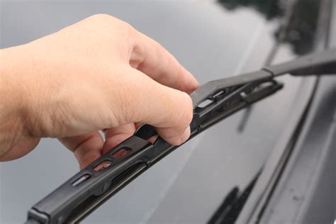 How To Change The Wiper Blades On Your Car 8 Steps