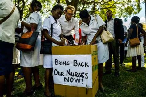 Sacked Zimbabwe Nurses Return To Work After Strike