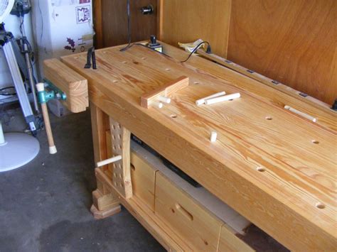 Specialized workbenches can be designed for making furniture cabinets trimming or hobby carving. Woodwork Woodworking Bench Types PDF Plans