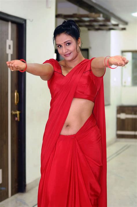 Huge Big Navel Aunty Hot Pictures Red Saree Below Navel Film Actress