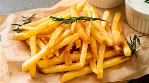 The Delicious Sauce You Never Thought To Add To French Fries