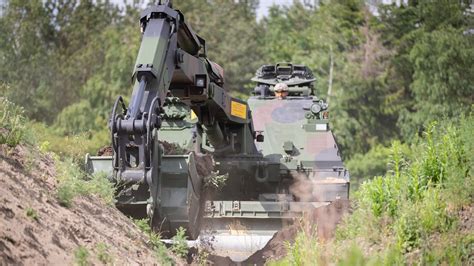 Rheinmetall Kodiak To Be German Armys New Armoured Combat Engineer