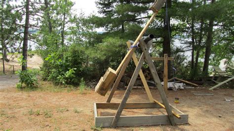 Stup1dn00bs Homemade Catapult