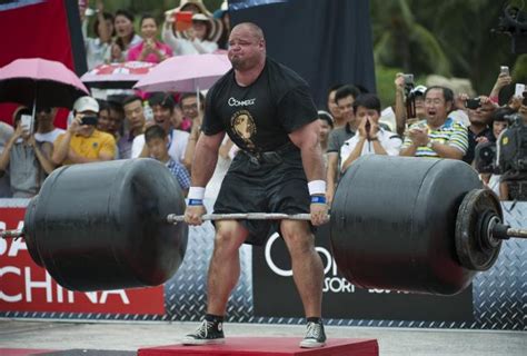 The adventure of boy with a mind of a middle aged man. "World's Strongest Man" Brian Shaw Deadlifts 975 Pounds ...