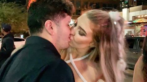 She Actually Kissed Him D Youtube