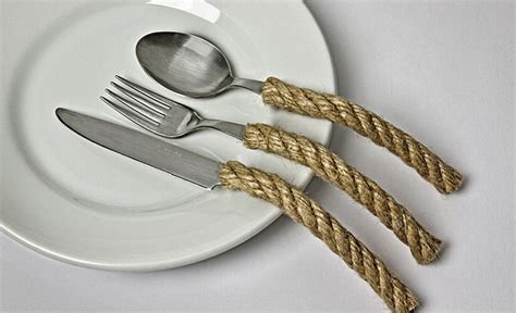 Pretty much every photographer starts off taking pictures at home. 10 Best Photography Ideas to do at Home - DesignGrapher.Com