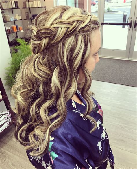 23 Wedding Hairstyles With Braids And Curls Hairstyle Catalog