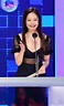 韩网热议！全昭旻“性感透视V胸连衣裙”，和梁世灿颁奖。 - 哔哩哔哩