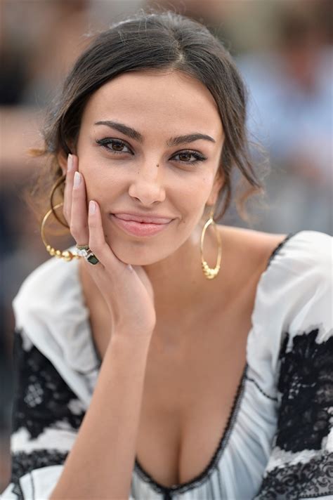 Leos are attracted to someone who's just as vibrant and unique as they are. Madalina Ghenea, i look di Cannes 2015 - Glamour.it