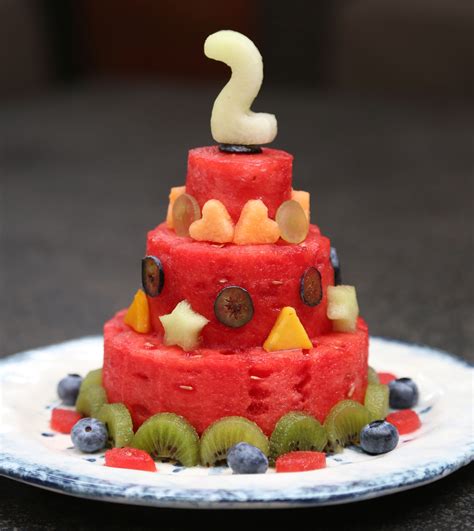 Buttercream is one way of decorating a cake but it can be pretty high in sugar. A Little Cake for Two | Healthy birthday cakes, Fruit birthday cake, Healthy birthday cake ...