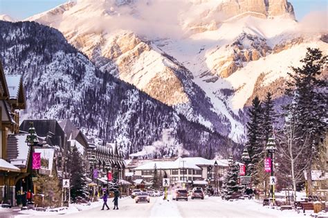 20 Absolutely Breathtaking Things To Do In Banff In Winter