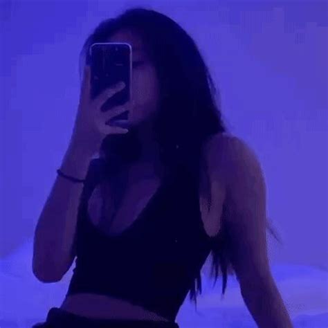 ୨୧ exzotes ꕤ Gifs menina Girls videos Selfies de meninas