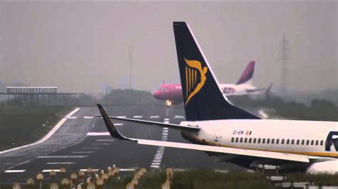 Boeing 737 800 Winglet Vs Airbus A320 Sharklet Hd Youtube