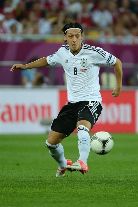 Em i håndbold for mænd. EM 2012: Lars Bender bei Deutschland gegen Dänemark ...
