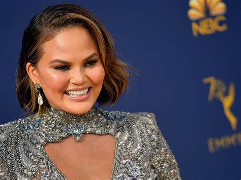 Chrissy Teigen Shut Down A Troll Who Suggested She Looked Pregnant