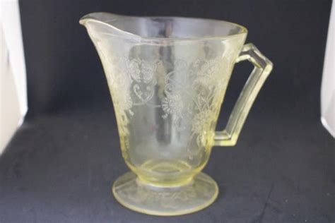 Vintage Hazel Atlas Florentine Yellow Depression Glass Pitcher
