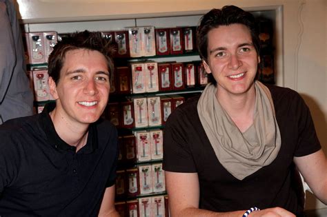 We are only fans of them. James Phelps, Oliver Phelps - Oliver Phelps Photos - James ...