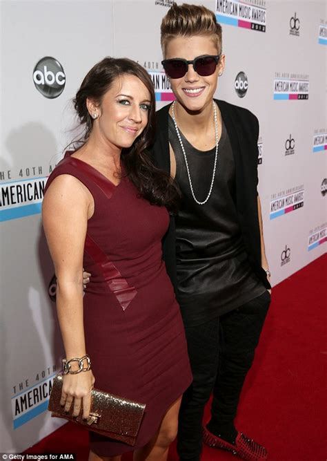 Justin Biebers Mother Pattie Mallette Makes Candid Suicide Admission Daily Mail Online