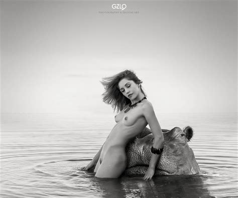 BATH HIPPO Artistic Nude Photo By Artist GonZaLo Villar At Model Society