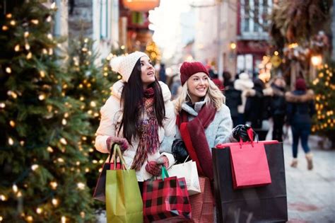 How To Save Money On Christmas Shopping As Expert Shares Top Tips