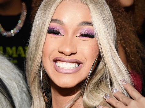 Cardi b feat blackpink — bet you wanna (the album 2020). Cardi B Deactivates Her Instagram Page After Rough Day on ...