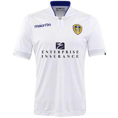 The official leeds united 19/20 home replica shorts celebrates the clubs very special centenary year by featuring the 100 year crest and a classic white design with platinum trim to represent the centenary milestone also featuring are the brand logo and the sponsor logos. Leeds United AFC Home Fußball Trikot 2014/15 - Macron ...