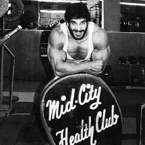 Lou Ferrigno At Mid City Gym 49th Street Nyc City Gym Health Club