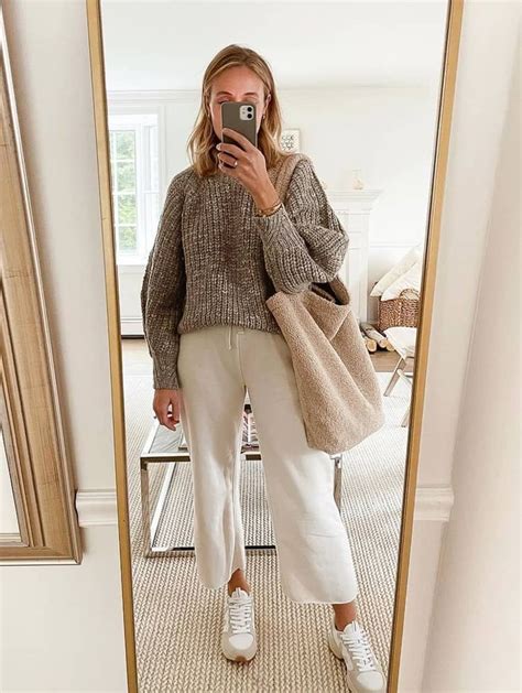 16 chic cozy outfit ideas that you can wear out errands outfit mom outfits cozy outfit