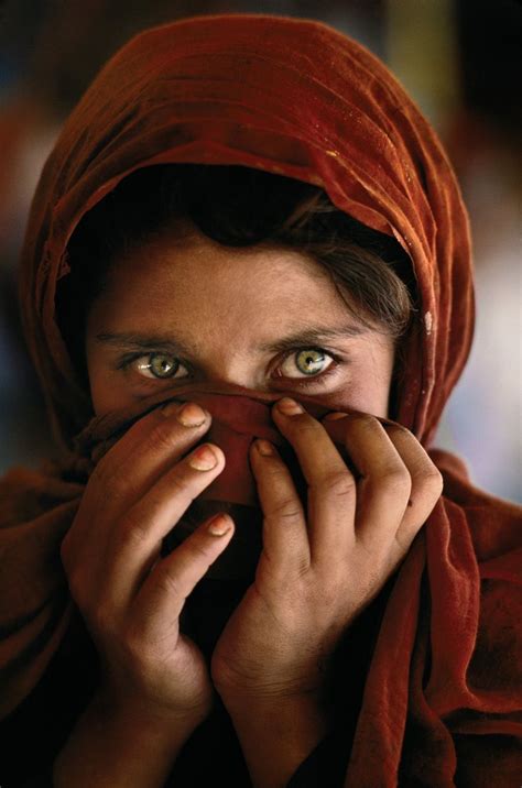 Sharbat Gula Afghan Girl Pakistan 1984 Credit Steve Mccurry