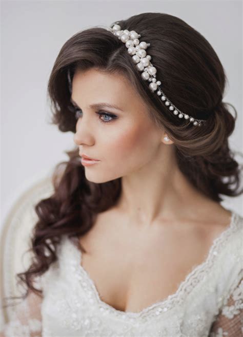 Beautiful hairstyle for long medium hair. Wedding Hairstyle Ideas for Long Hair - MODwedding