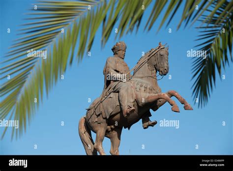 Menelik Statue Hi Res Stock Photography And Images Alamy