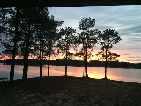 Eatonton (near sparta) set in eatonton in the georgia region, lake oconee getaway with game room, canoe, boat dock has a balcony and lake views. Sunset - Lake Sinclair, Ga November 2015 | Lake sunset ...