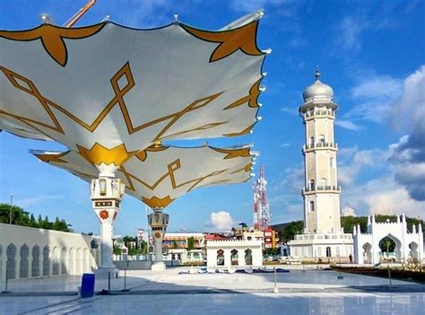 See more ideas about masjid, beautiful mosques, mosque. Masjid Nabawi Bergerak - Menanti Payung Terkembang Di ...