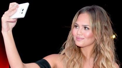 Chrissy teigen said goodbye to her 13.7 million twitter followers on wednesday night in a series of posts acknowledging the abuse and hatred on the platform. Mobile World Congress: Bezahlen Sie einfach mit Ihrem ...