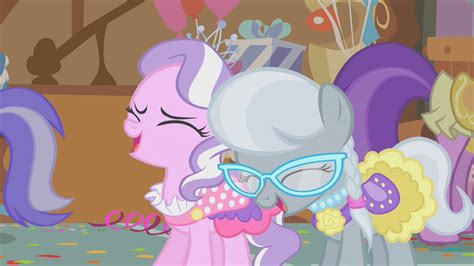 Image Diamond Tiara And Silver Spoon Laugh At Apple Bloom S01e12png
