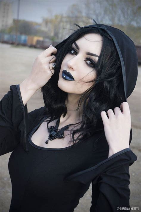 obsidian kerttu goth beauty gothic fashion gothic girls