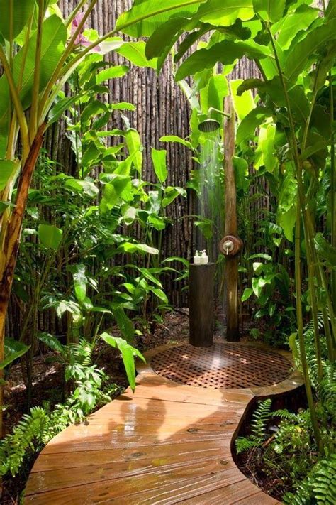 18 Tropical And Natural Outdoor Shower Ideas Small House