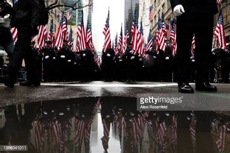 Fallen Officer Flag Photos Et Images De Collection Getty Images