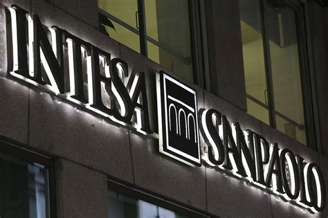 Intesa Sanpaolo Sees Cost Of Funding Benefit From Low Interest Rates Ceo Says Wsj
