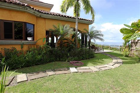 Oceanfront Luxury Estate Home In The Upscale Las Olas Of Dominical