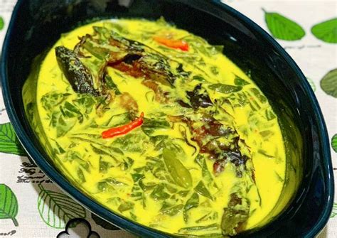 Makanan ini adalah sajian khas tapanuli, khususnya masyarakat batak. Bumbu Gulai Ikan Salai Pucuk Ubi / Gulai Daun Ubi Ikan ...
