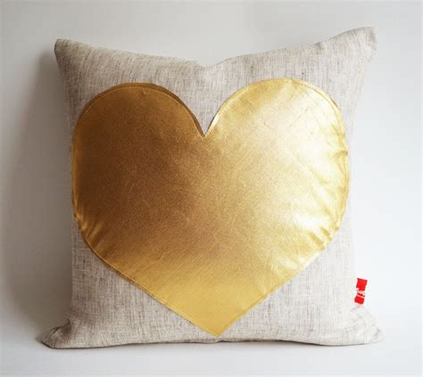 Sukan Gold Heart Pillow Cover Raw Linen Pillow Decorative Pillow