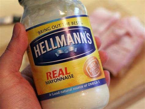 24 bizarre and ridiculously useful things you can do with mayonnaise