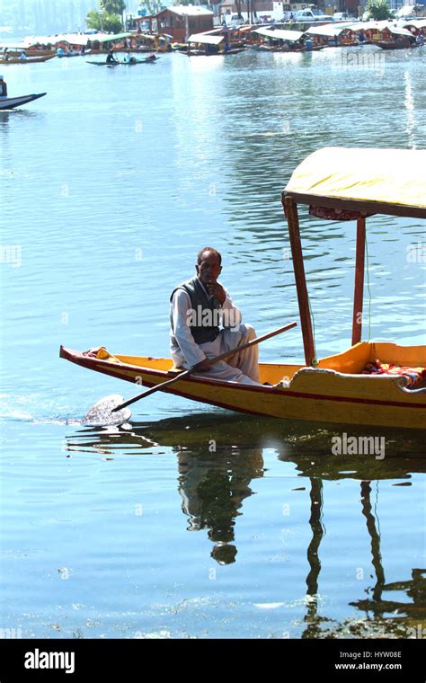 Shikara Ride In Dal Lake Is A Must Go Hi Res Stock Photography And