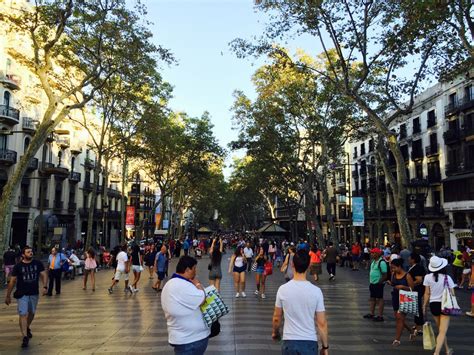 5 Things to Watch Out For at Las Ramblas in Barcelona » The Traveloid