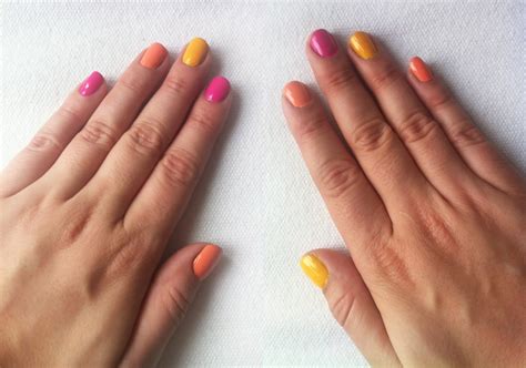 Nail Yourself Tip Alternating 3 Colors