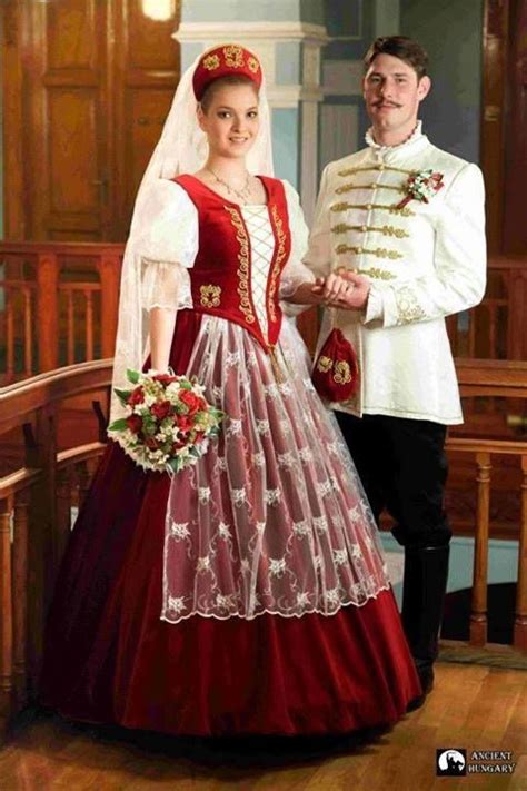 Unsere dienstleistungen im bereich zahnimplantate. Hochzeitskleid Ungarn | Hercegnős esküvői ruhák, Ruházat ...