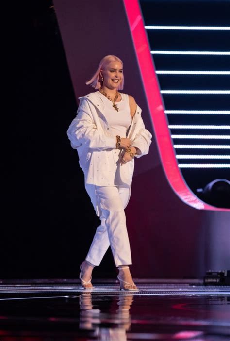 The Voice S Anne Marie Wants To Make Mental Health A Big Thing On Show Metro News