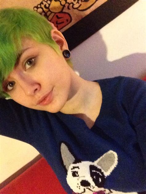 Ryden Armani ♥ On Twitter Green Haired Babe Sehx5haugy